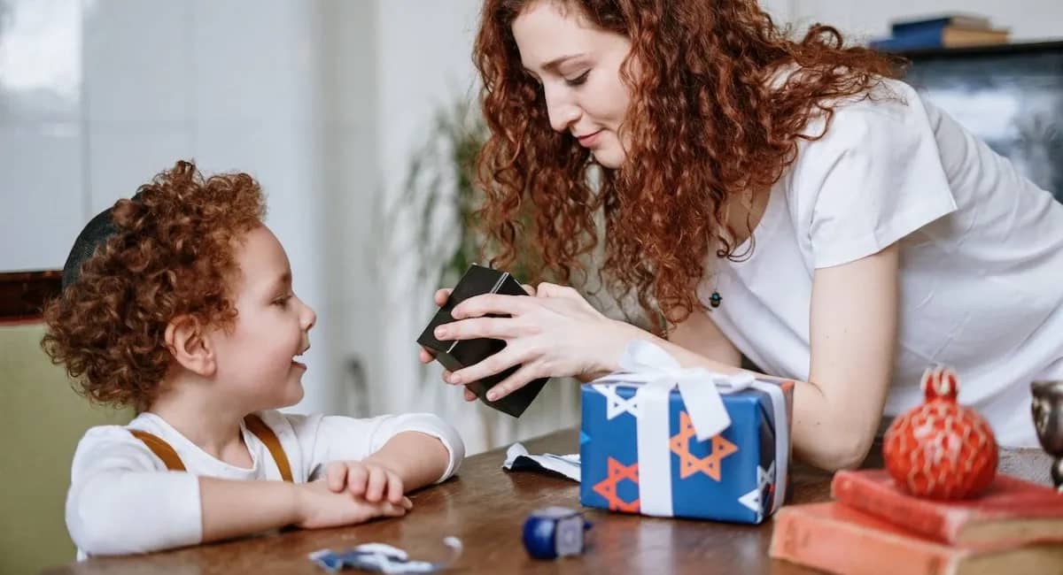 Best Baby Gifts for New Moms